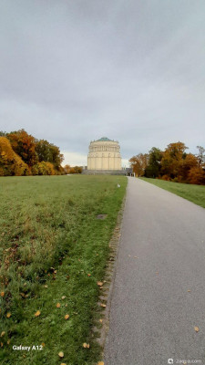 Кельхайм и Монумент Бефрайунгсхалле
