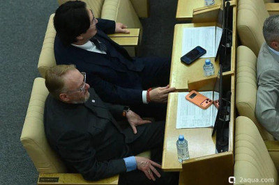 Фото Милонов посоветовал родителям объяснить детям, что iPhone для лохов (photo#157202)